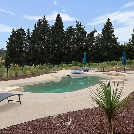 Chalet Tous Confort Avec Piscine Lagon